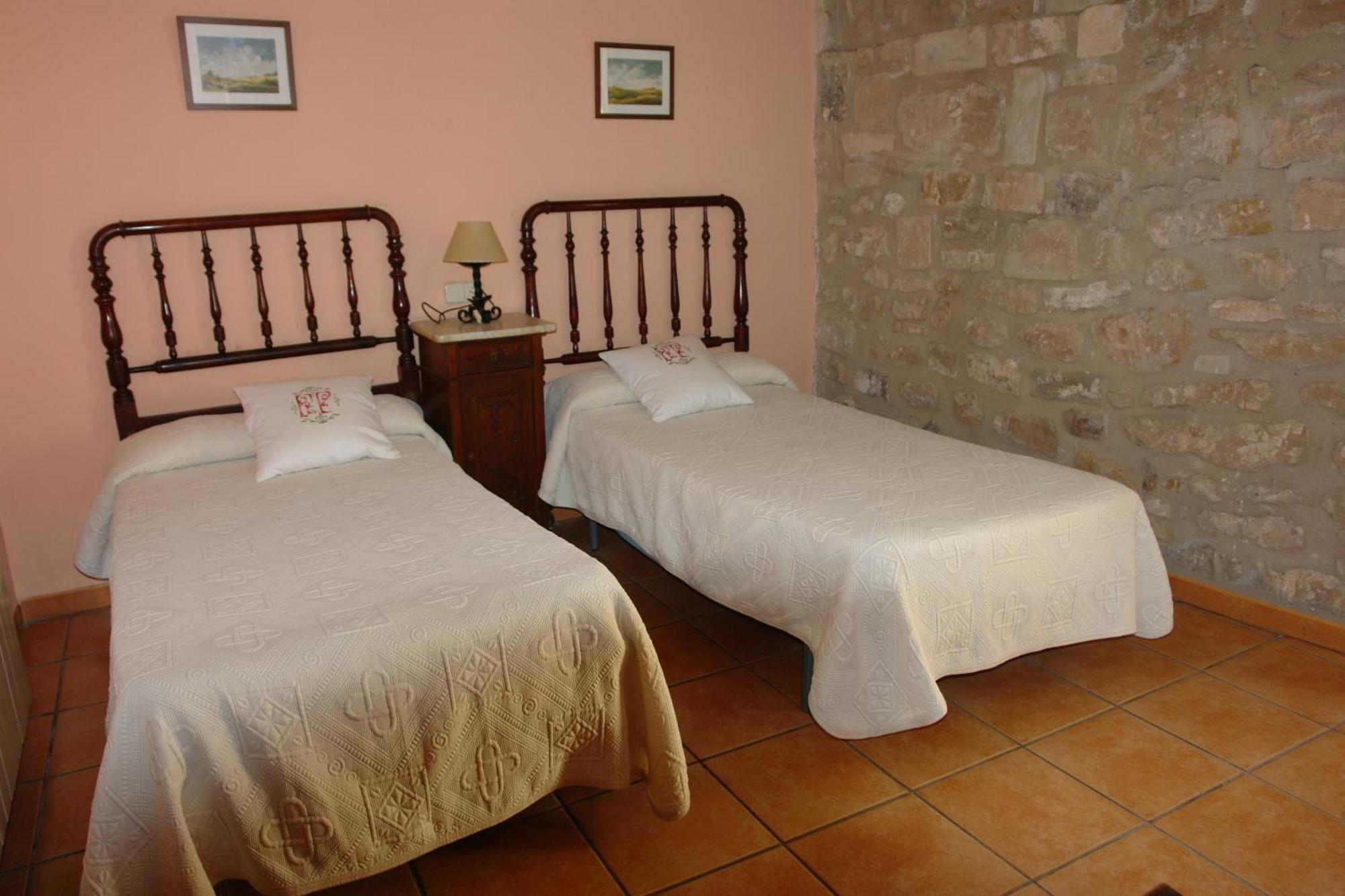 Fonda La Plaza Hotel Valderrobres Kültér fotó